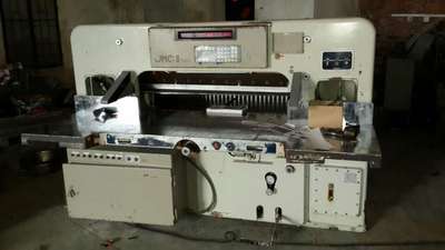 双锅轮下刀 探秘日本藤田进口二手液压切纸机的卓越性能